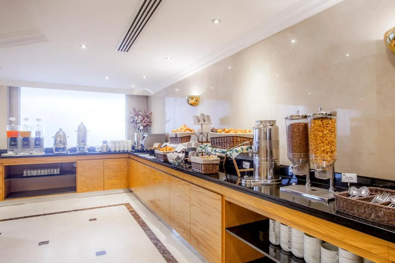 아파트호텔 Golden Sands Suites 두바이