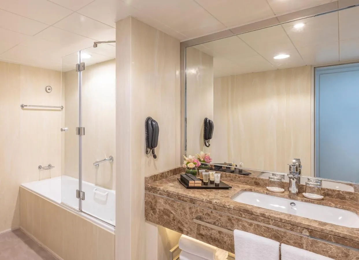 아파트호텔 Golden Sands Suites 두바이 아랍에미리트