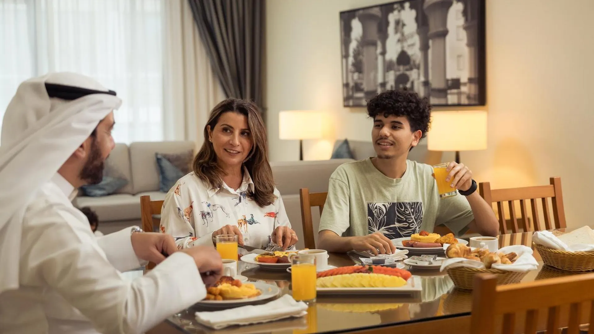 아파트호텔 Golden Sands Suites 두바이